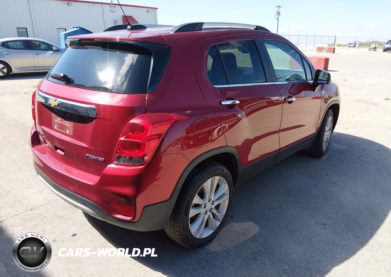 2019 Chevrolet Trax Premier VIN:3GNCJRSB4KL244812 - 4
