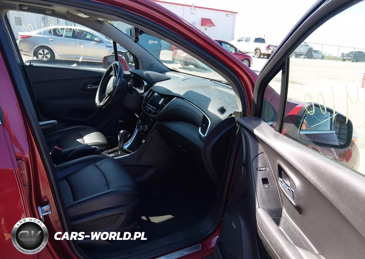 2019 Chevrolet Trax Premier VIN:3GNCJRSB4KL244812 - 5