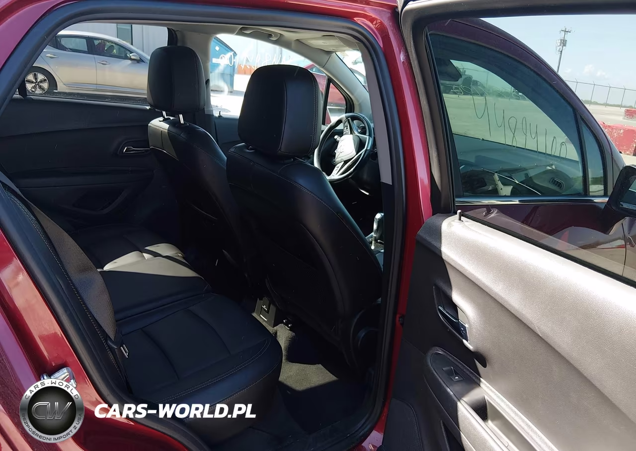 2019 Chevrolet Trax Premier VIN:3GNCJRSB4KL244812 - 8