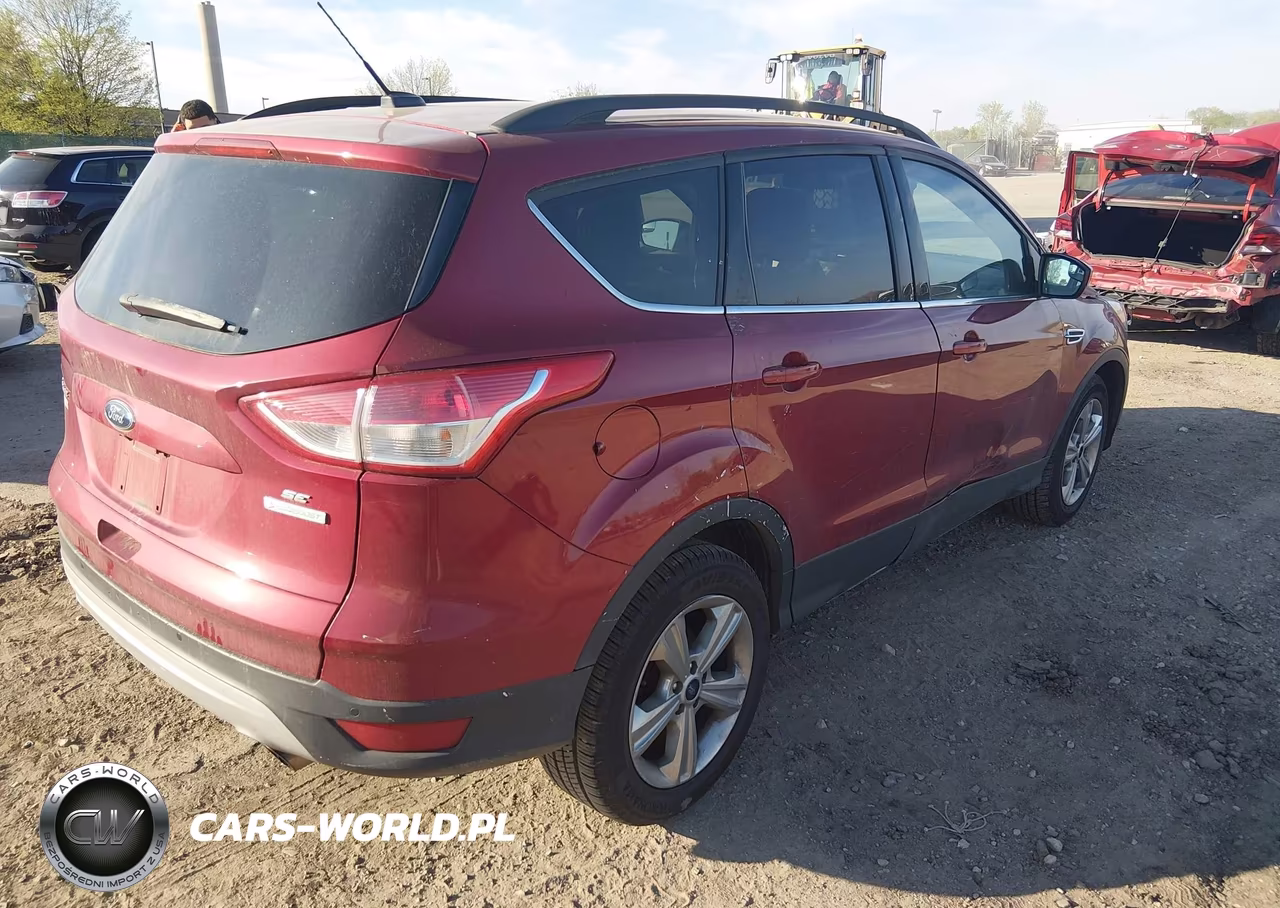 2015 Ford Escape Se VIN:1FMCU0G97FUC74475 - 4