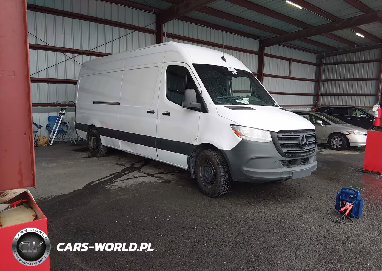 2021 Mercedes-Benz Sprinter 2500 High Roof I4