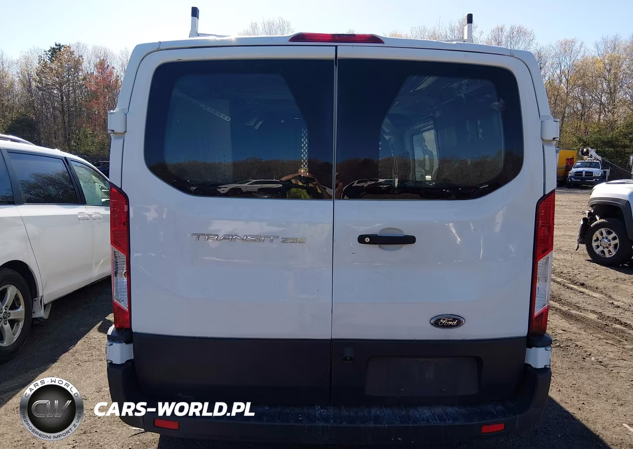 2018 Ford Transit-250 VIN:1FTYR1YM1JKB38271 - 16