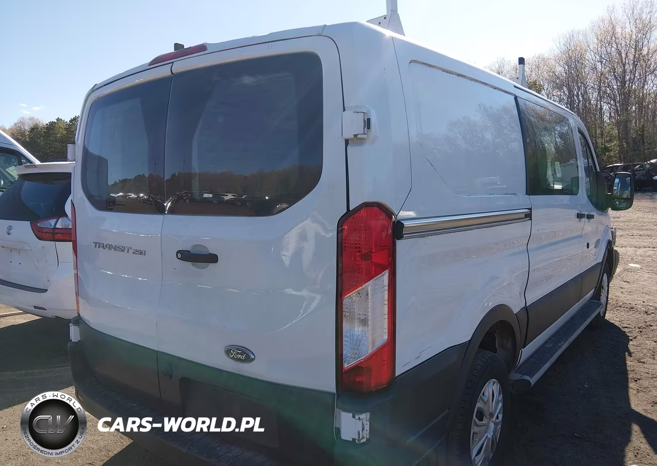 2018 Ford Transit-250 VIN:1FTYR1YM1JKB38271 - 4
