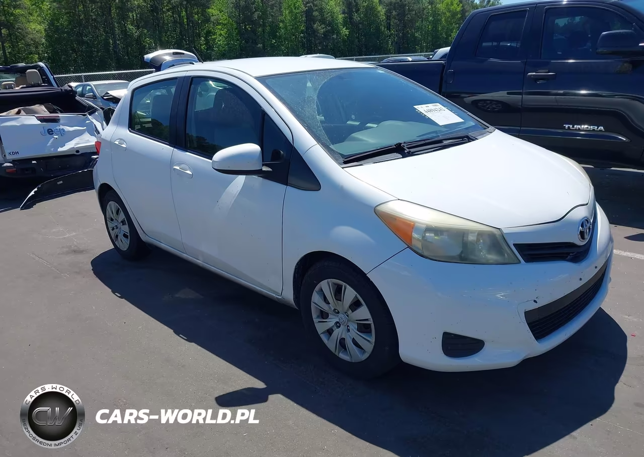 2013 Toyota Yaris Le