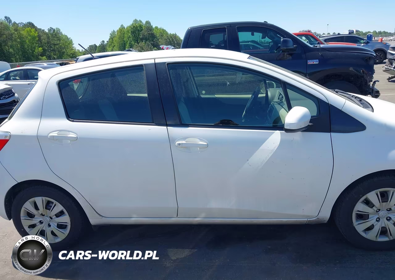 2013 Toyota Yaris Le VIN:JTDKTUD37DD560897 - 13