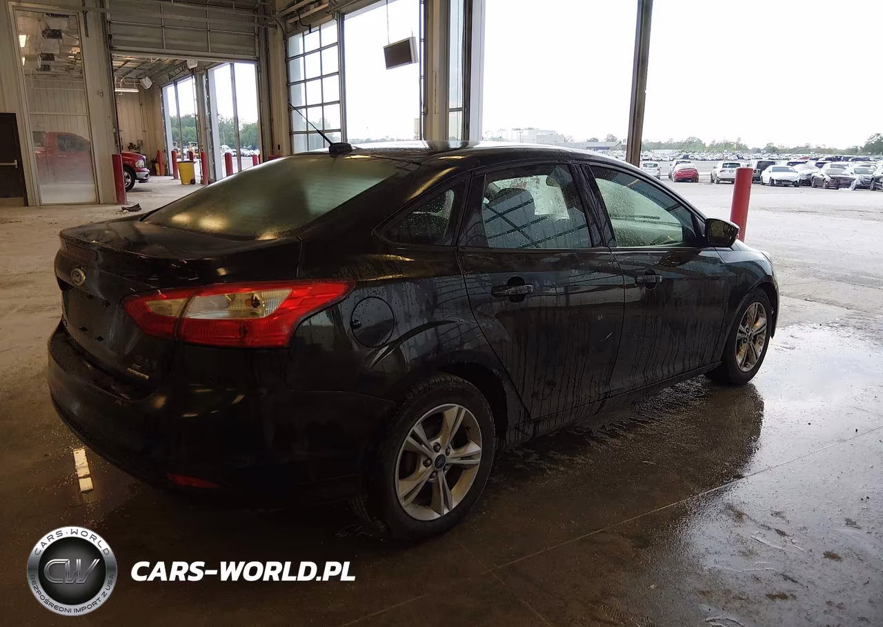 2013 Ford Focus Se VIN:1FADP3F2XDL333386 - 4