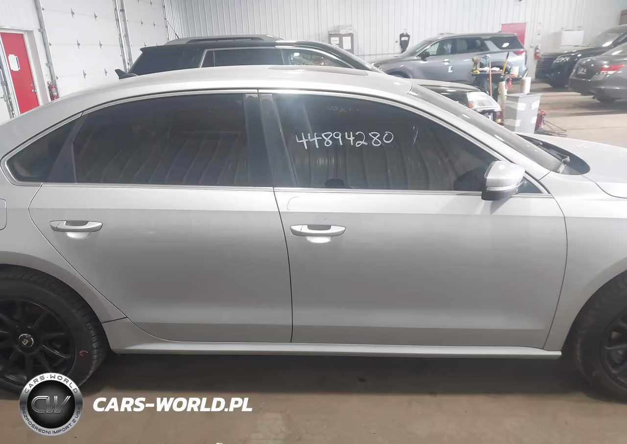 2013 Volkswagen Passat 2.0L Tdi Se VIN:1VWBN7A34DC102124 - 13
