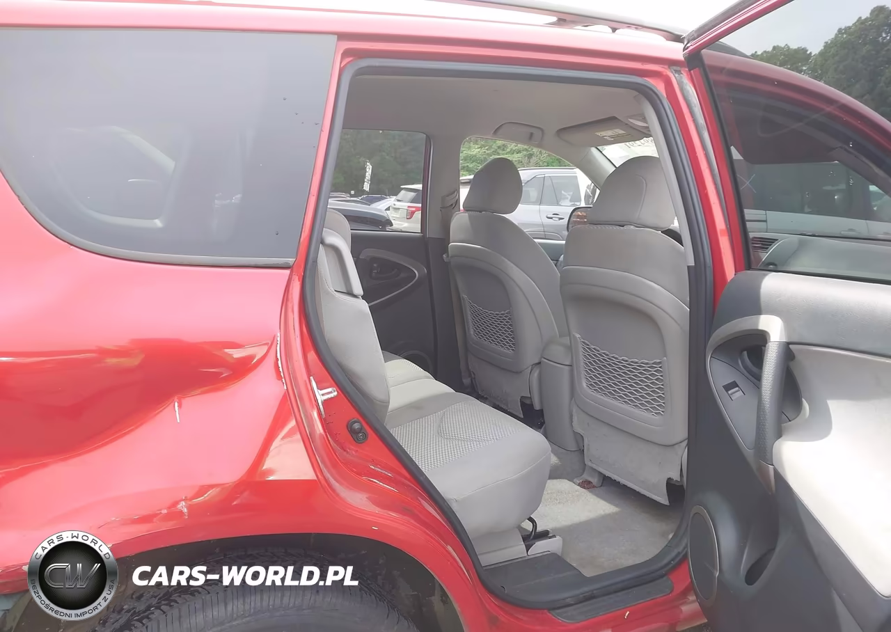 2007 Toyota Rav4 Limited VIN:JTMBD31V675070401 - 8