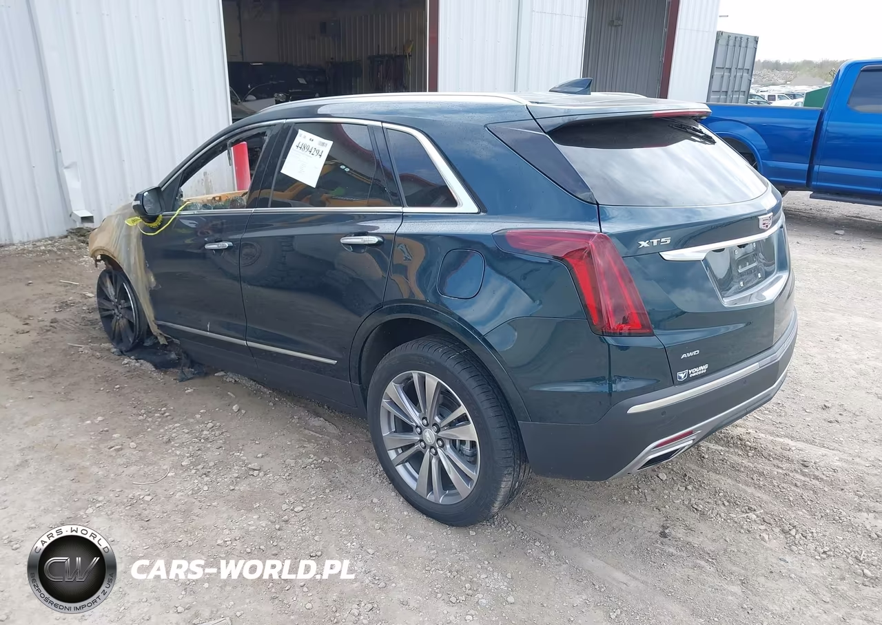 2025 Cadillac Xt5 Awd Premium Luxury VIN:1GYKNDR46SZ135354 - 3