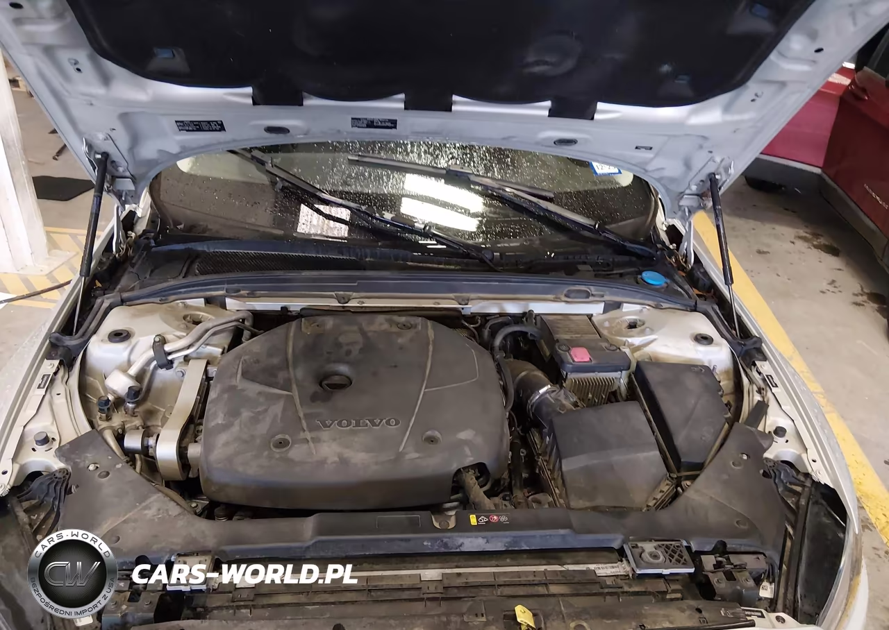 2019 Volvo S60 T5 Momentum VIN:7JR102FKXKG000687 - 10