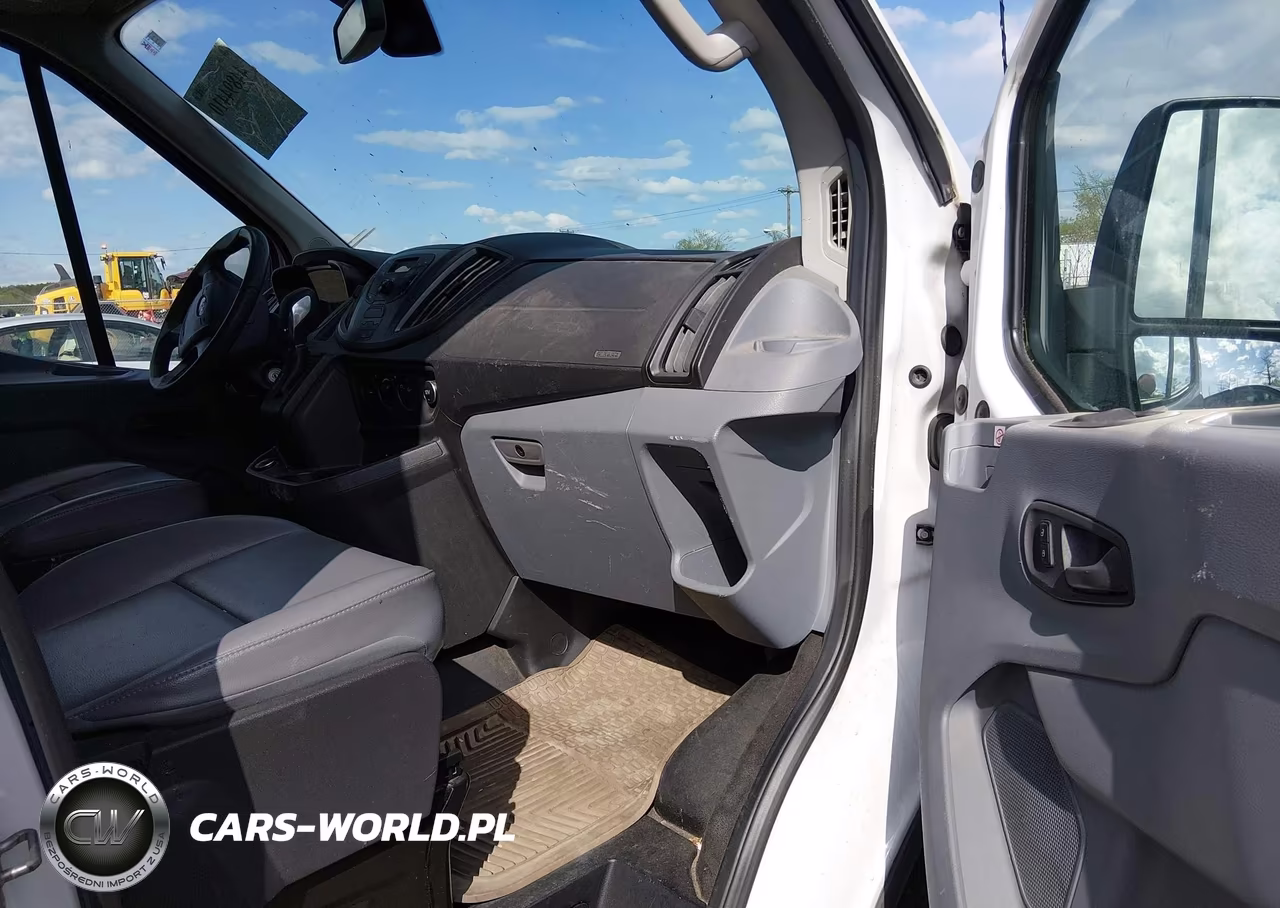 2019 Ford Transit-250 VIN:1FTYR2CM5KKA81281 - 5