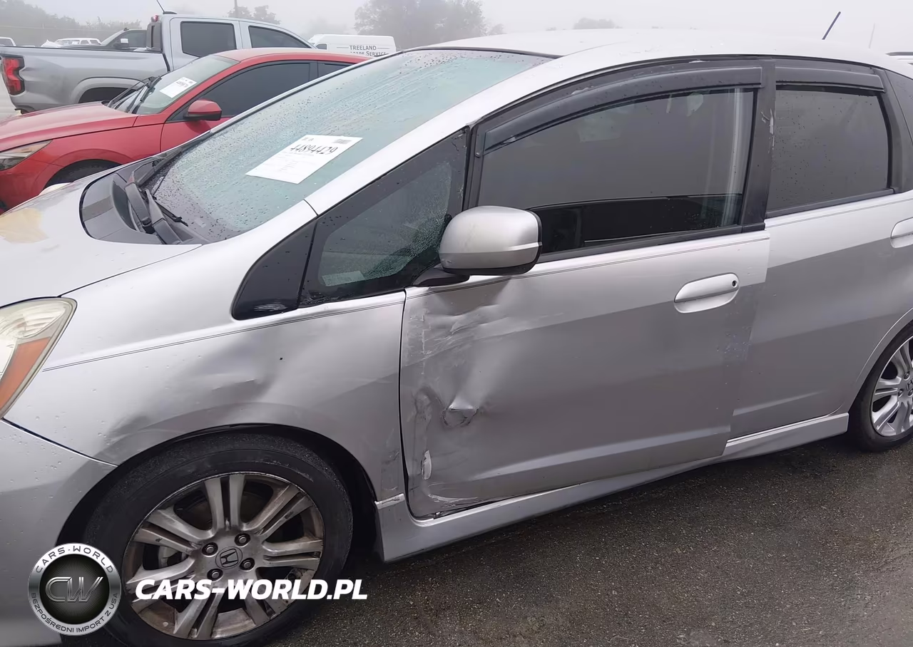 2011 Honda Fit Sport VIN:JHMGE8H63BC013168 - 6