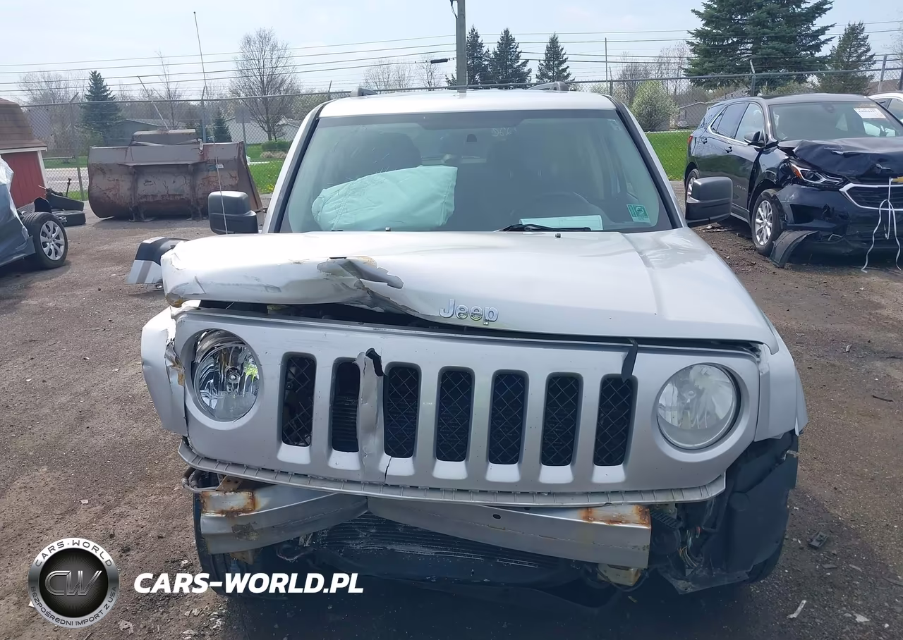2012 Jeep Patriot Latitude VIN:1C4NJPFA6CD627228 - 12