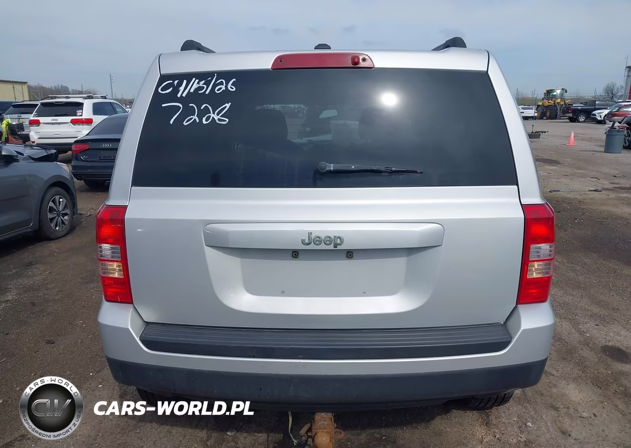 2012 Jeep Patriot Latitude VIN:1C4NJPFA6CD627228 - 16