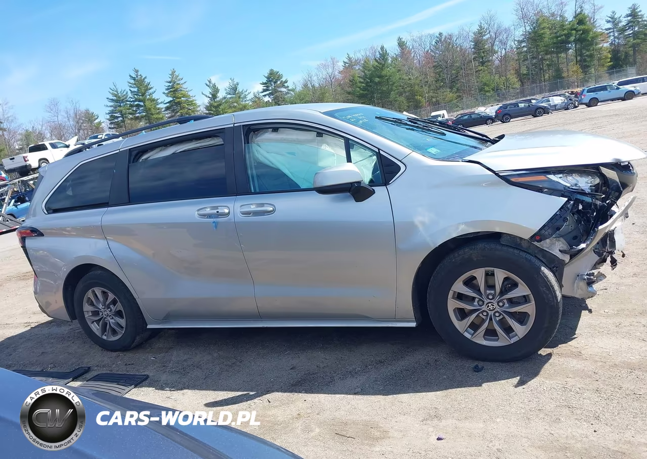 2022 Toyota Sienna Le VIN:5TDKSKFC0NS067525 - 13