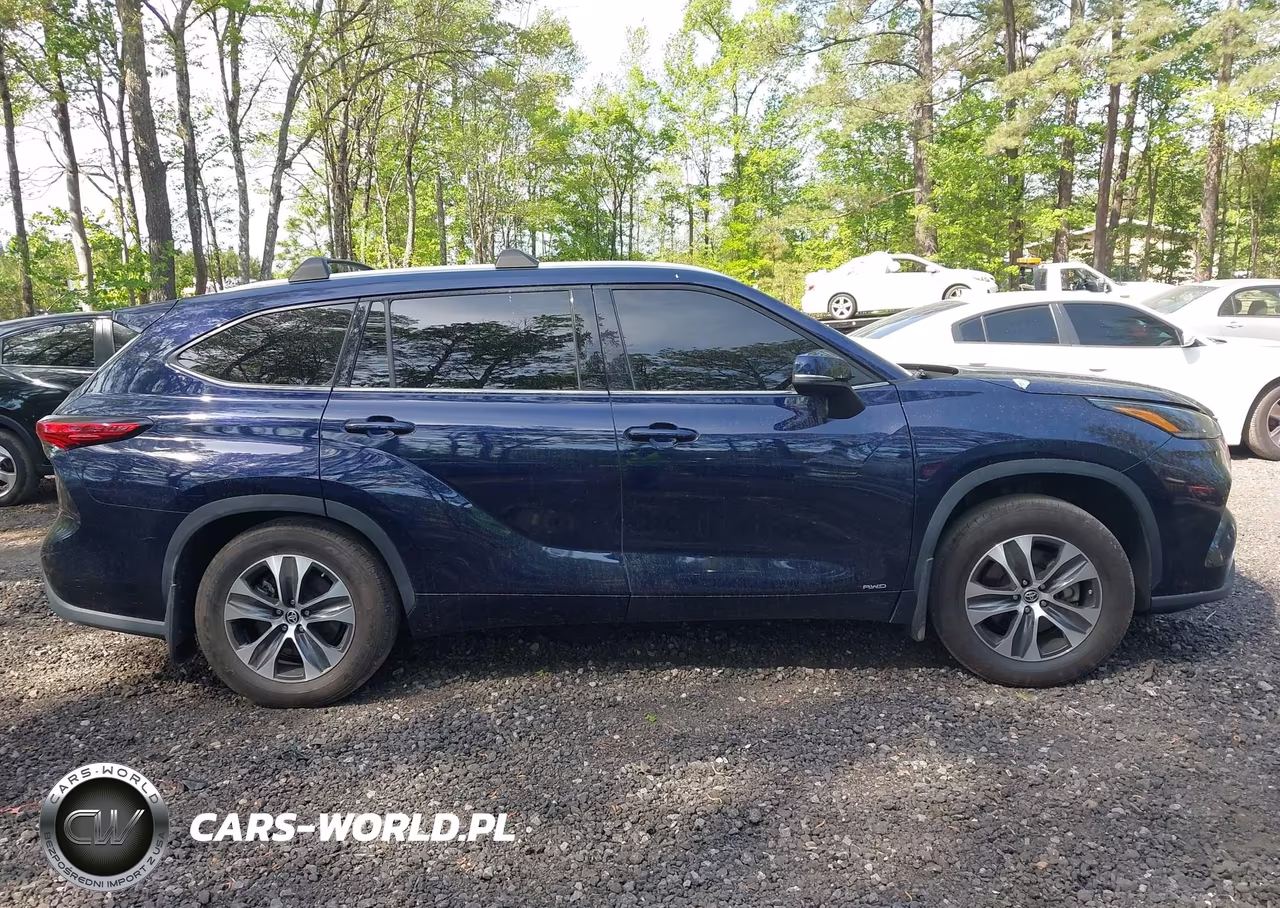 2022 Toyota Highlander Hybrid Xle VIN:5TDHBRCH5NS538295 - 14