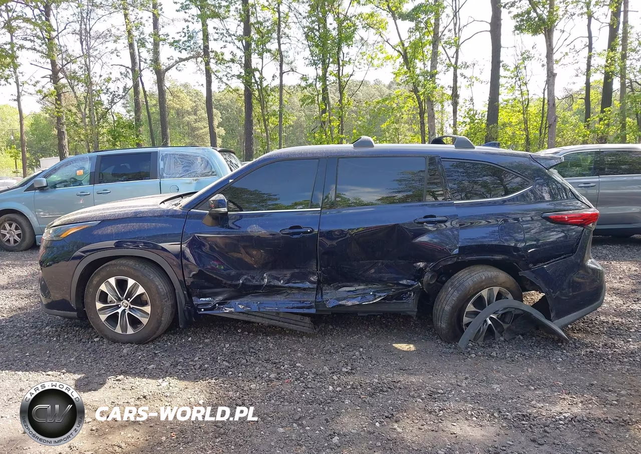2022 Toyota Highlander Hybrid Xle VIN:5TDHBRCH5NS538295 - 15
