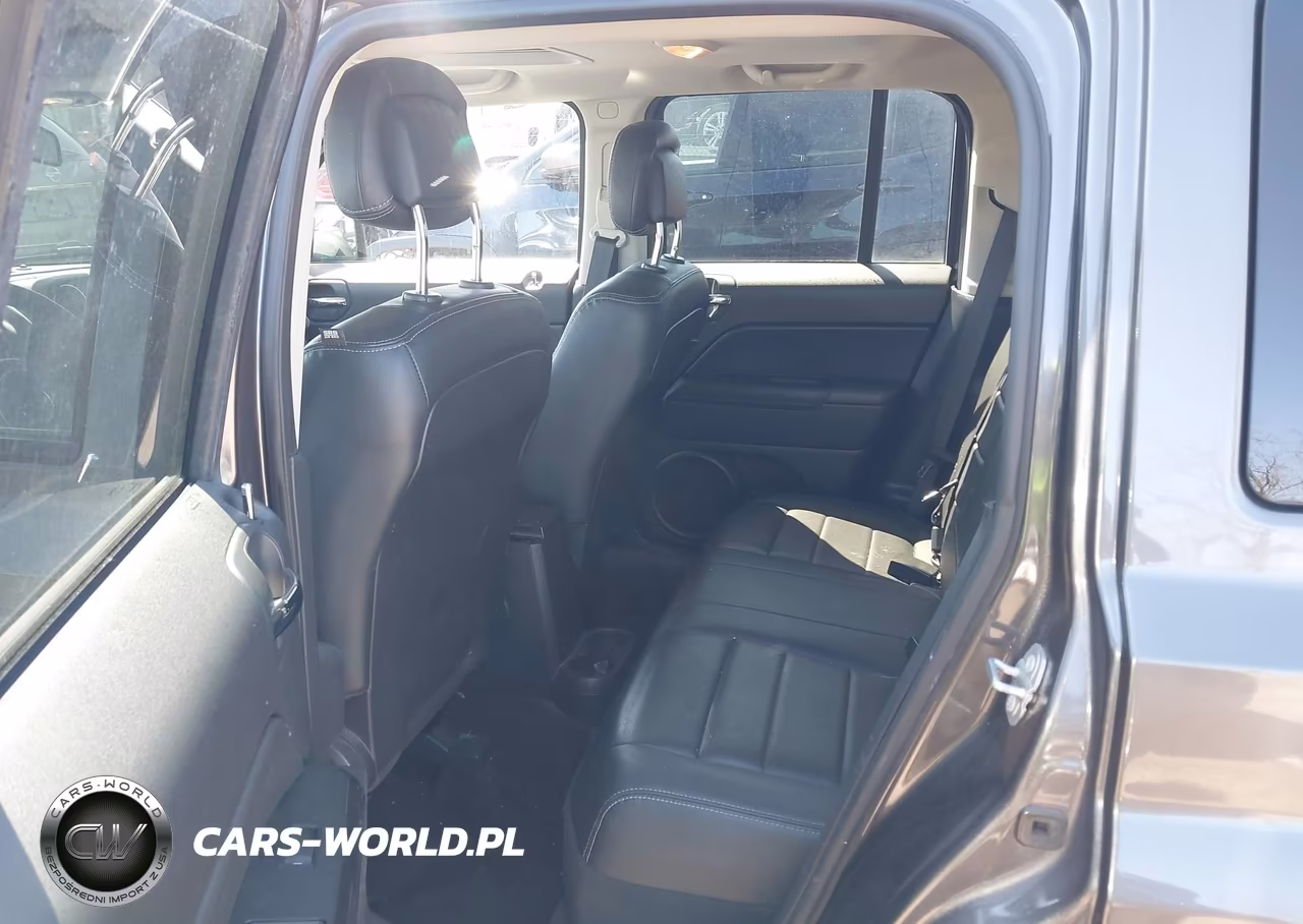 2017 Jeep Patriot High Altitude 4X4 VIN:1C4NJRFB7HD205917 - 8