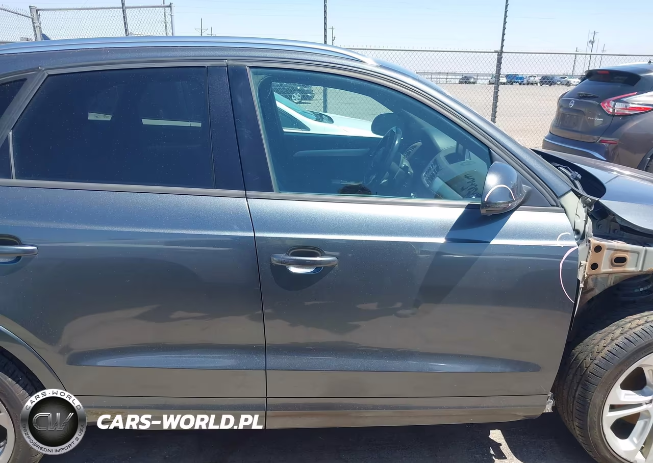 2018 Audi Q3 2.0T Premium-2.0T Sport Premium VIN:WA1BCCFS6JR000487 - 14