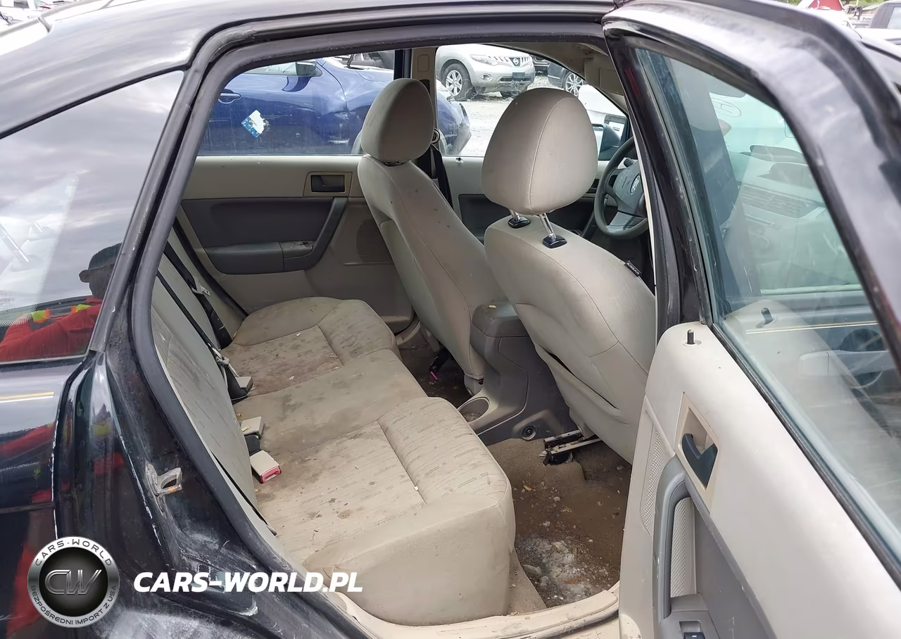 2011 Ford Focus Se VIN:1FAHP3FN3BW186657 - 8
