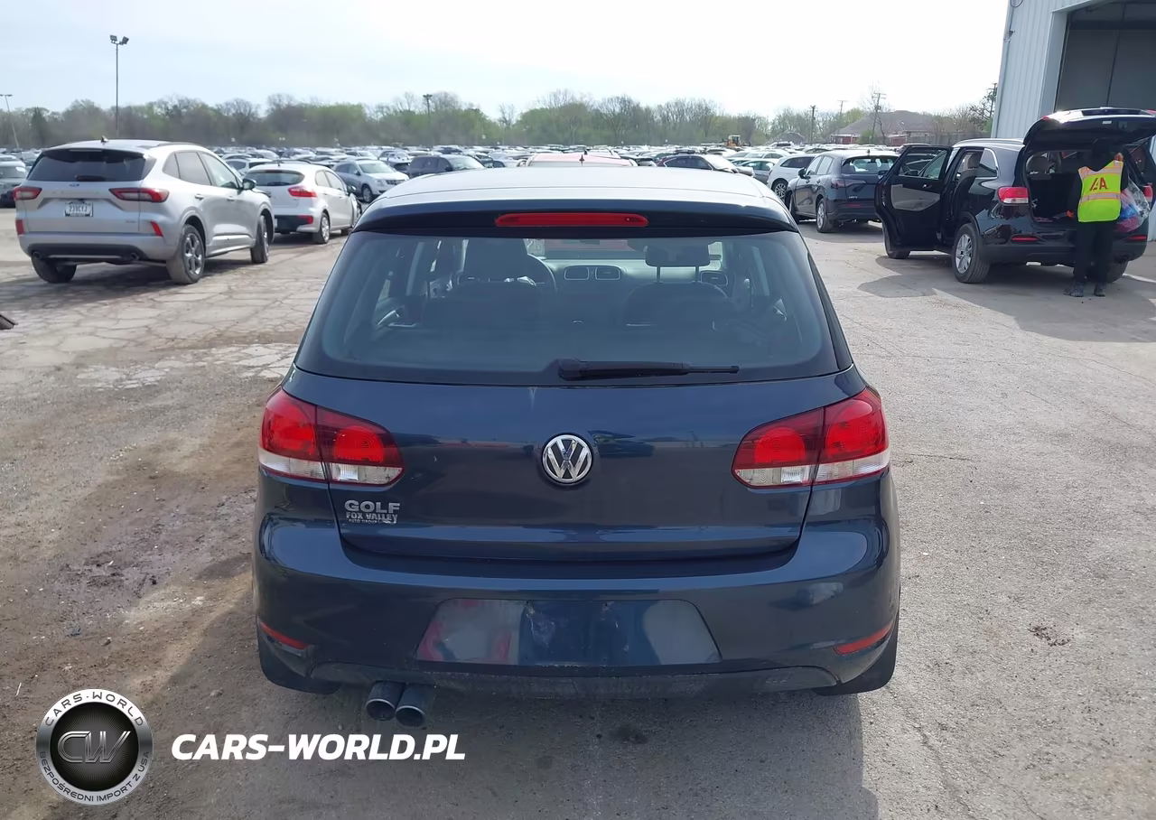 2010 Volkswagen Golf 4-Door VIN:WVWDA7AJ2AW389947 - 15