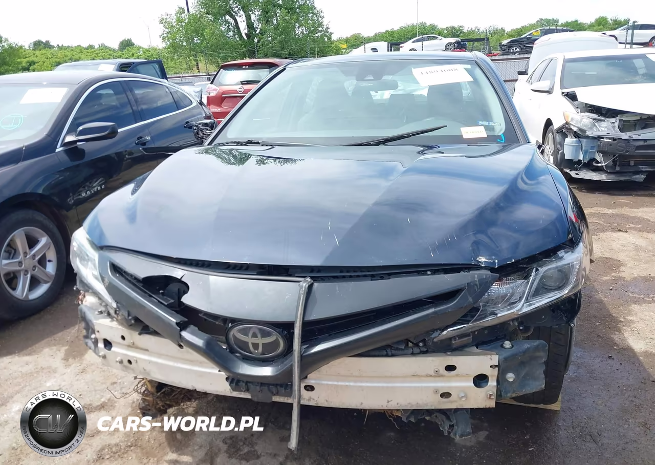 2020 Toyota Camry Le VIN:4T1C11AK8LU914604 - 13