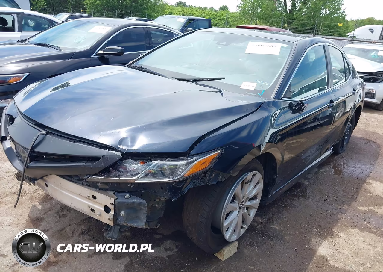 2020 Toyota Camry Le VIN:4T1C11AK8LU914604 - 15