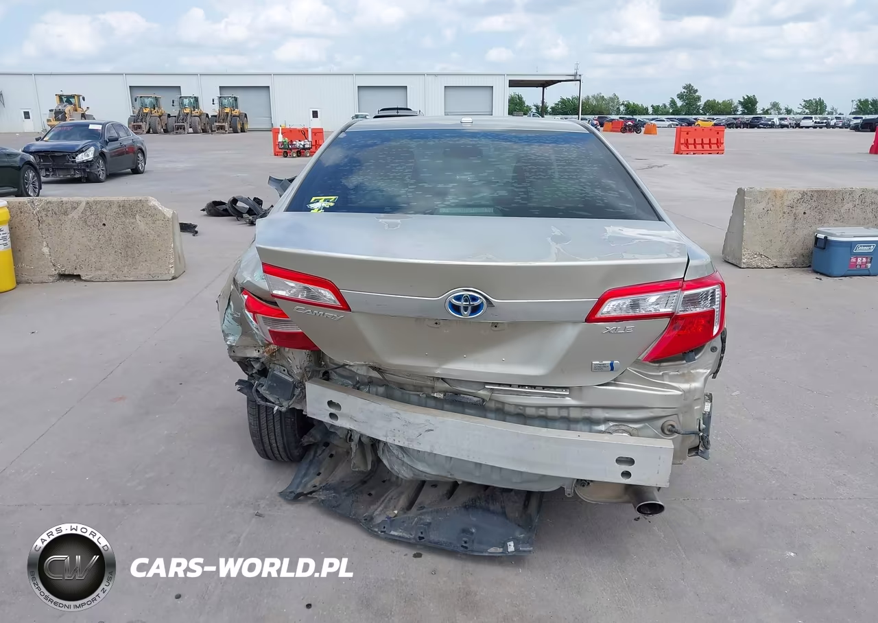 2014 Toyota Camry Hybrid Xle VIN:4T1BD1FK4EU104577 - 16