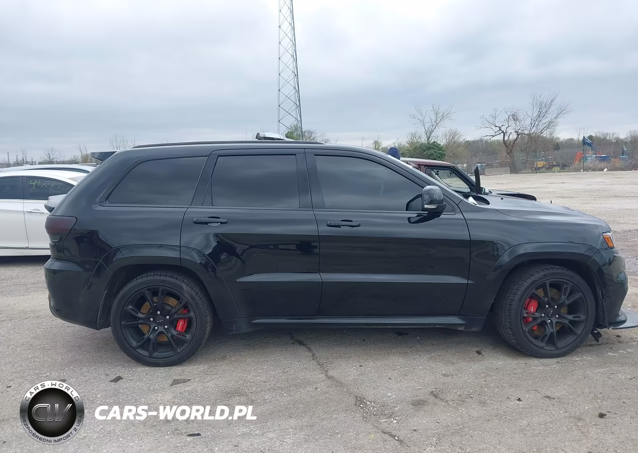2017 Jeep Grand Cherokee Srt 4X4 VIN:1C4RJFDJ4HC905961 - 13