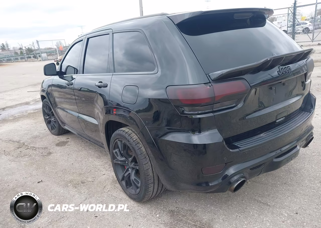 2017 Jeep Grand Cherokee Srt 4X4 VIN:1C4RJFDJ4HC905961 - 3