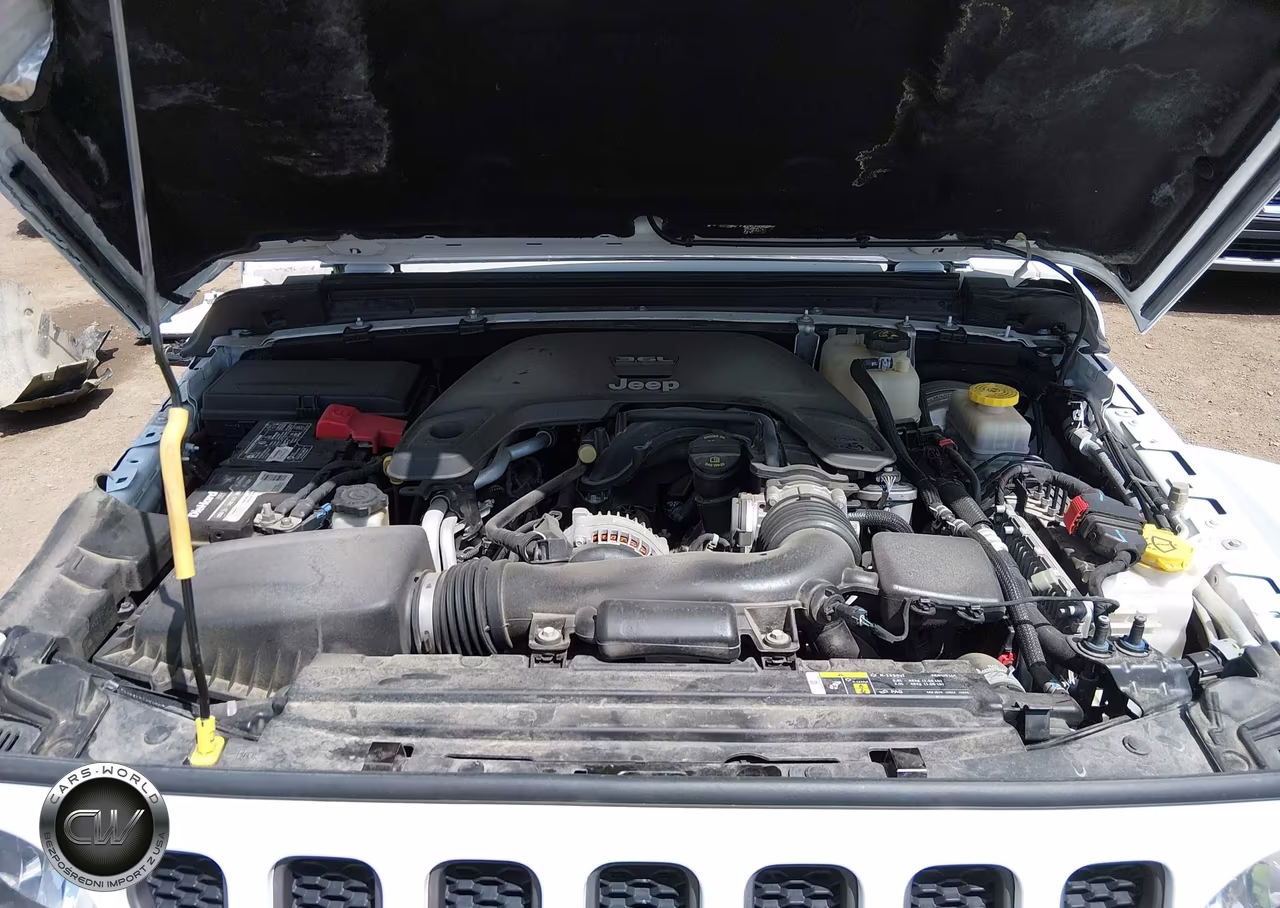 2018 Jeep Wrangler Unlimited Rubicon 4X4 VIN:1C4HJXFG6JW308530 - 10