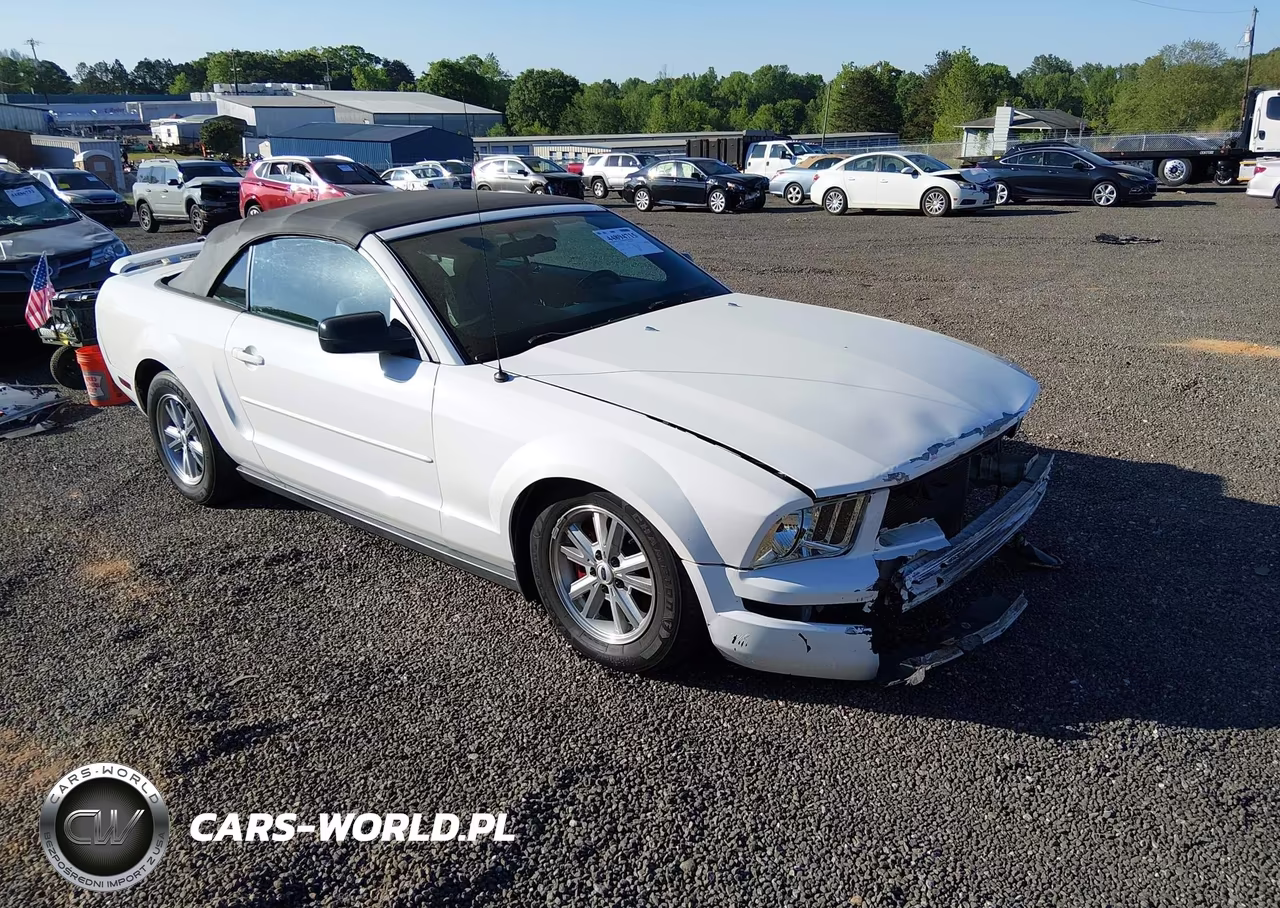 2006 Ford Mustang V6