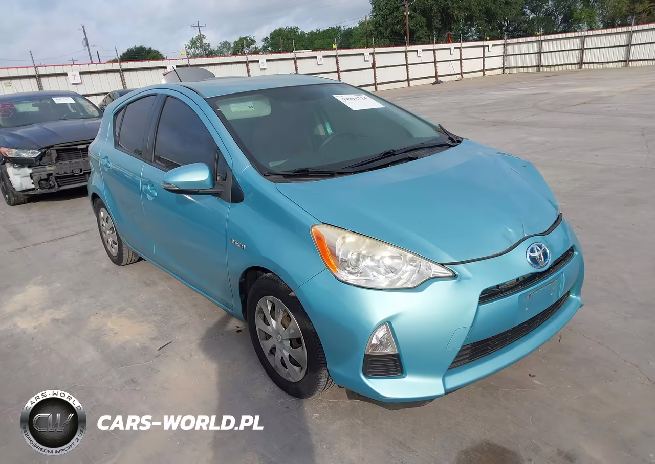 2013 Toyota Prius C Two – zdjęcie 1 z 16