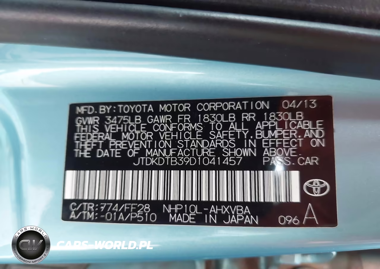 2013 Toyota Prius C Two VIN:JTDKDTB39D1041457 - 9