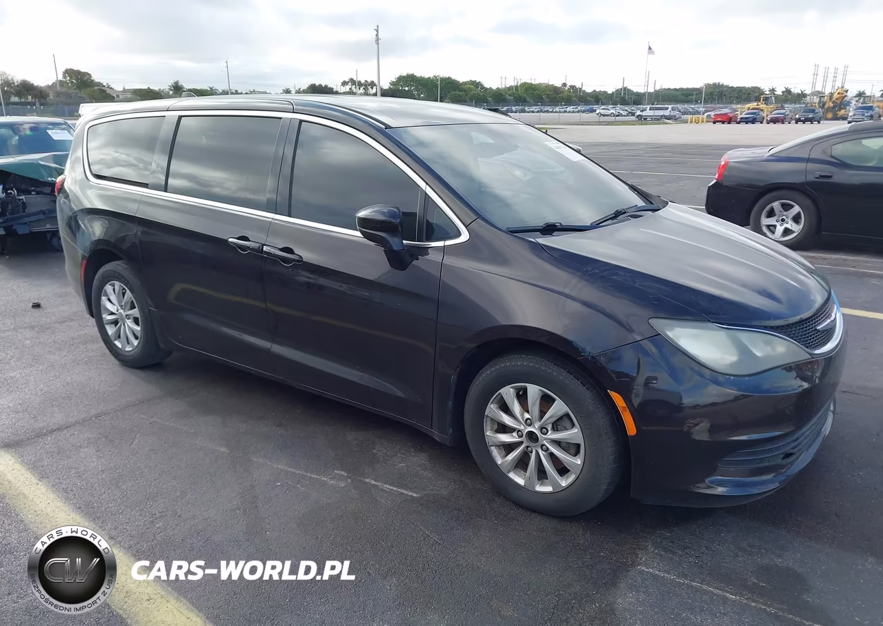 2017 Chrysler Pacifica Touring
