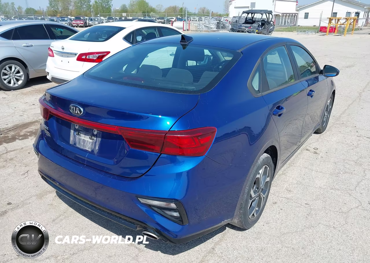 2021 Kia Forte Lxs VIN:3KPF24AD0ME269657 - 4