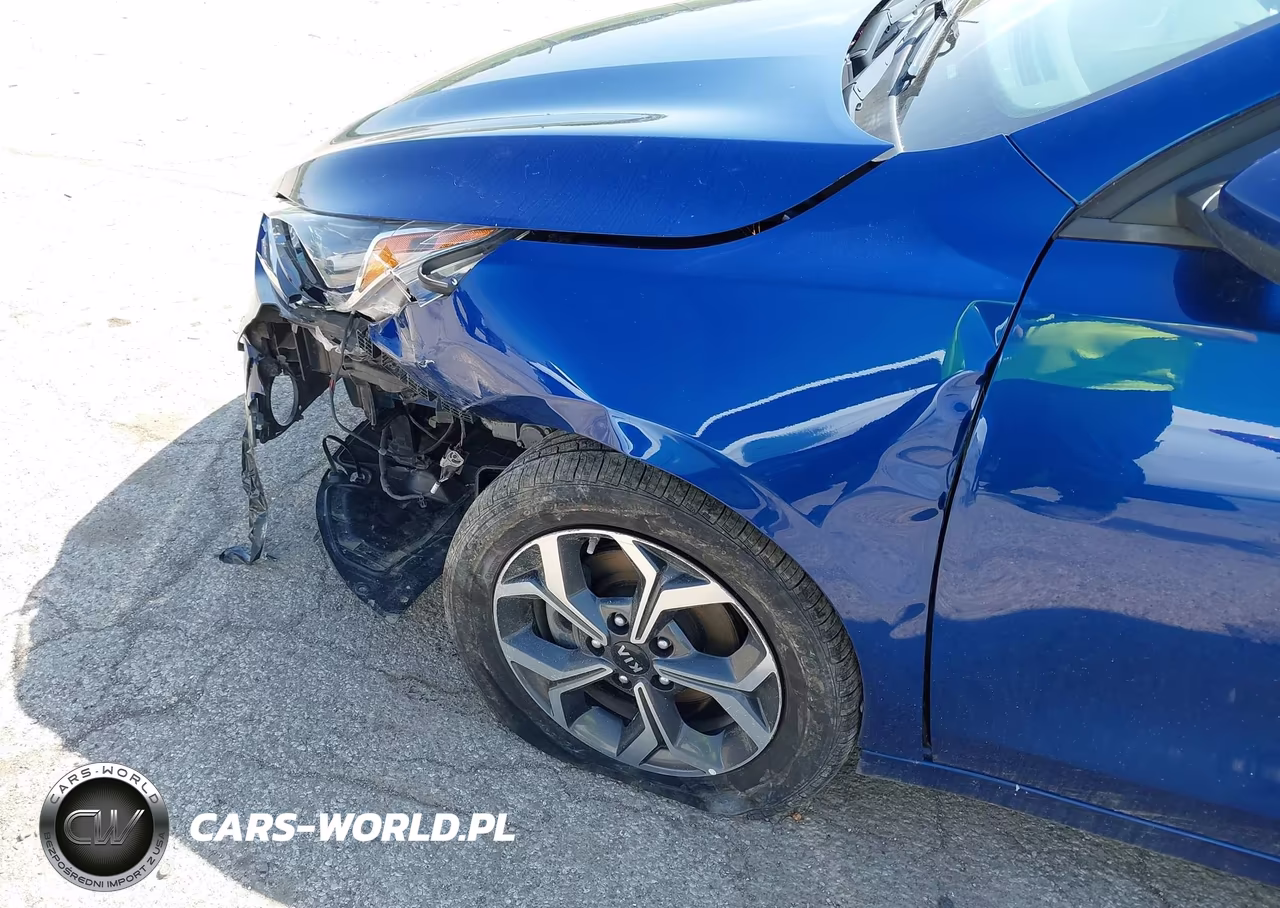 2021 Kia Forte Lxs VIN:3KPF24AD0ME269657 - 6