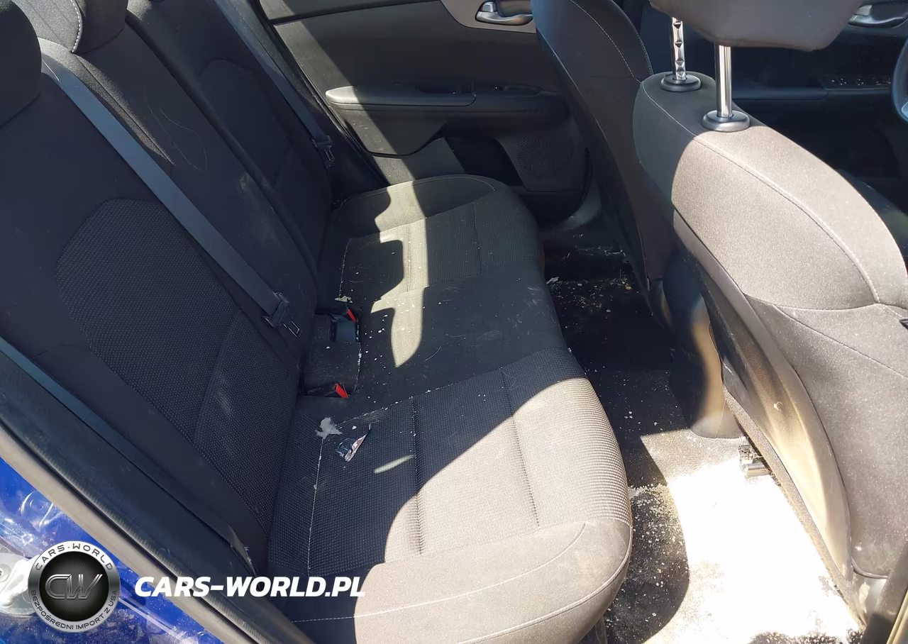 2021 Kia Forte Lxs VIN:3KPF24AD0ME269657 - 8