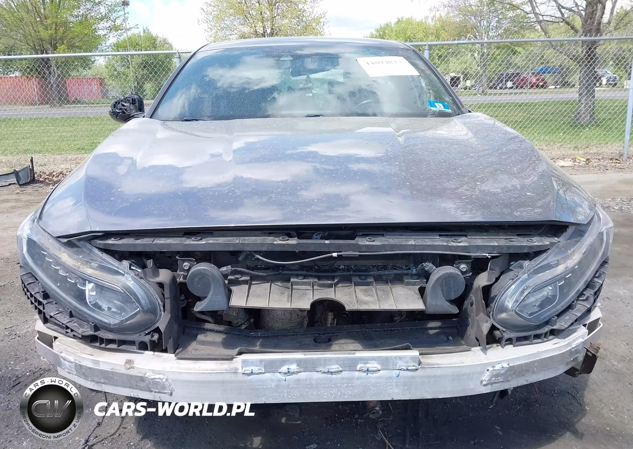 2018 Honda Accord Sport VIN:1HGCV1F36JA103829 - 11
