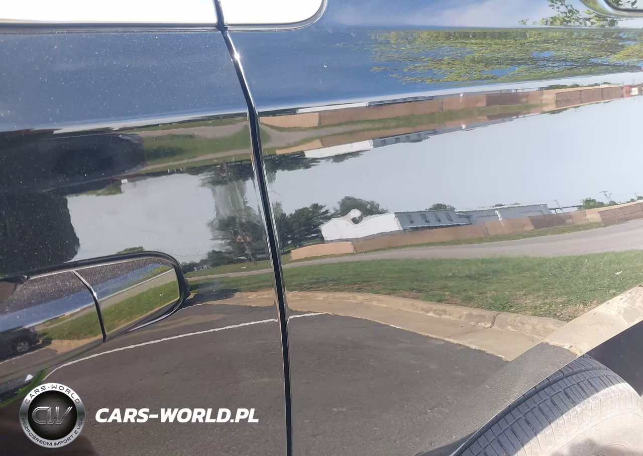 2017 Chevrolet Suburban Ls VIN:1GNSKGEC2HR288651 - 11