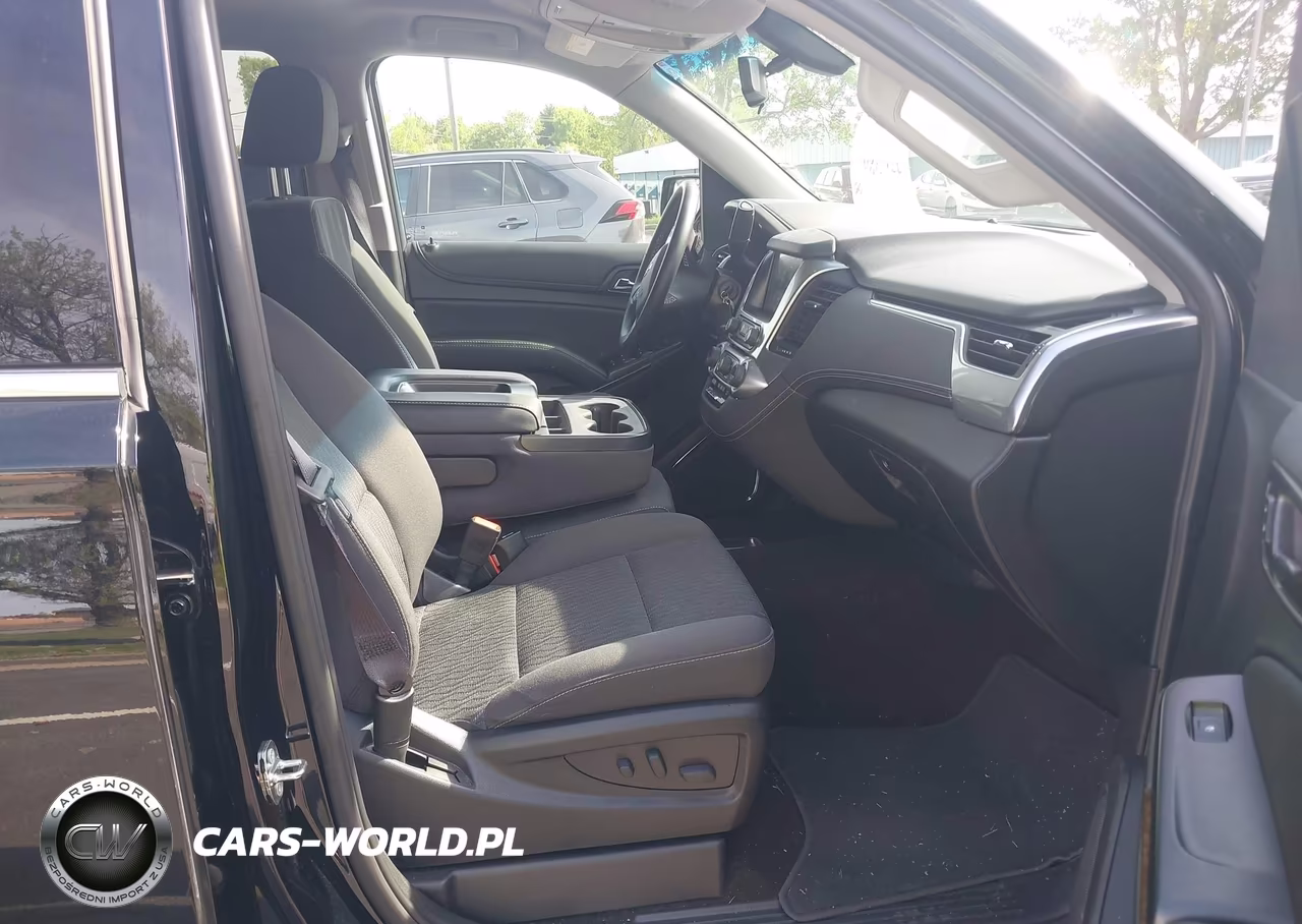 2017 Chevrolet Suburban Ls VIN:1GNSKGEC2HR288651 - 5