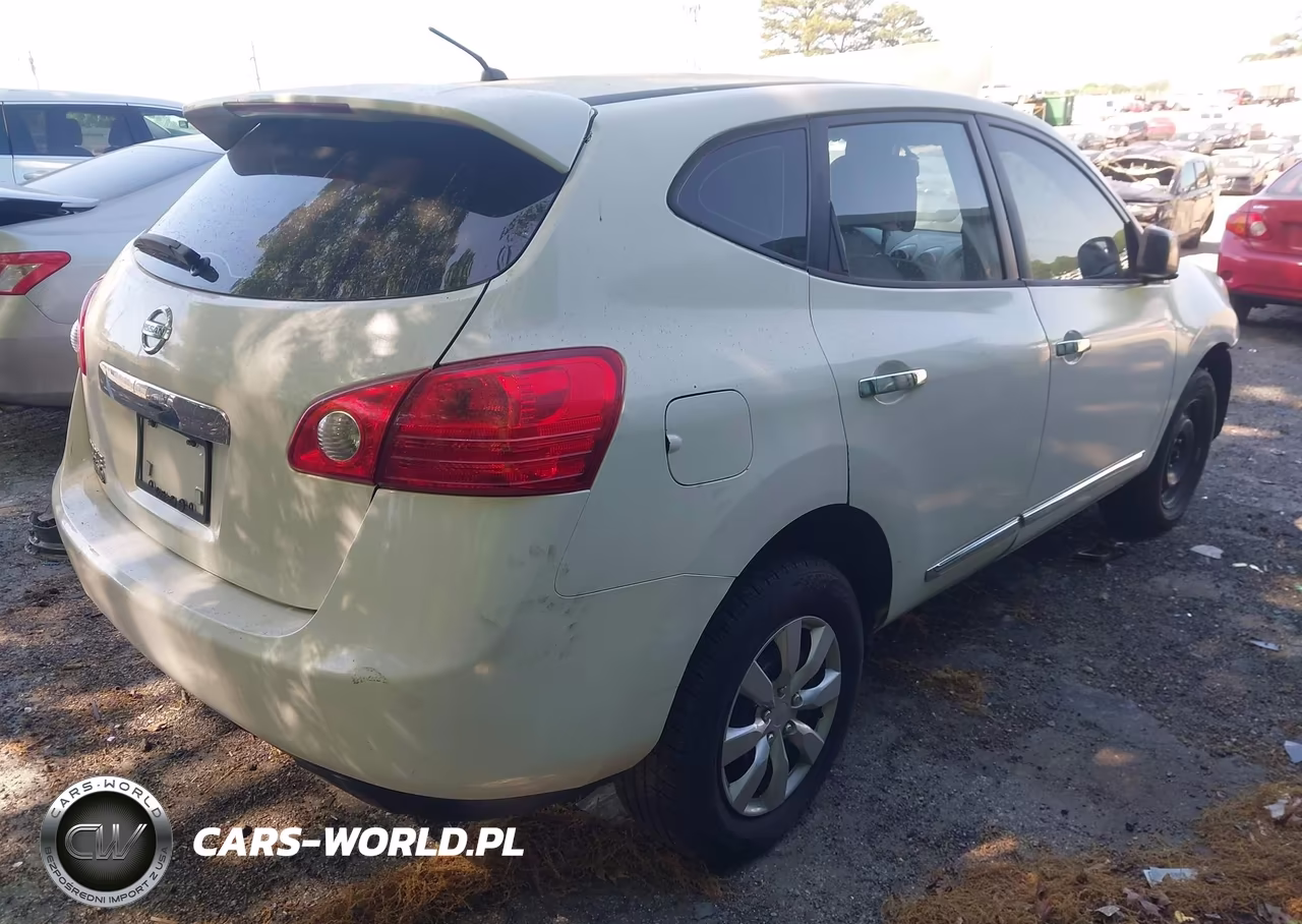 2013 Nissan Rogue S VIN:JN8AS5MTXDW546277 - 4