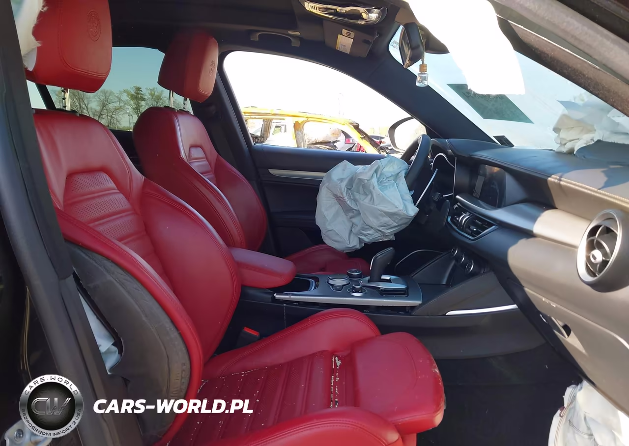 2023 Alfa Romeo Stelvio Veloce Awd VIN:ZASPAKBN8P7D53644 - 5
