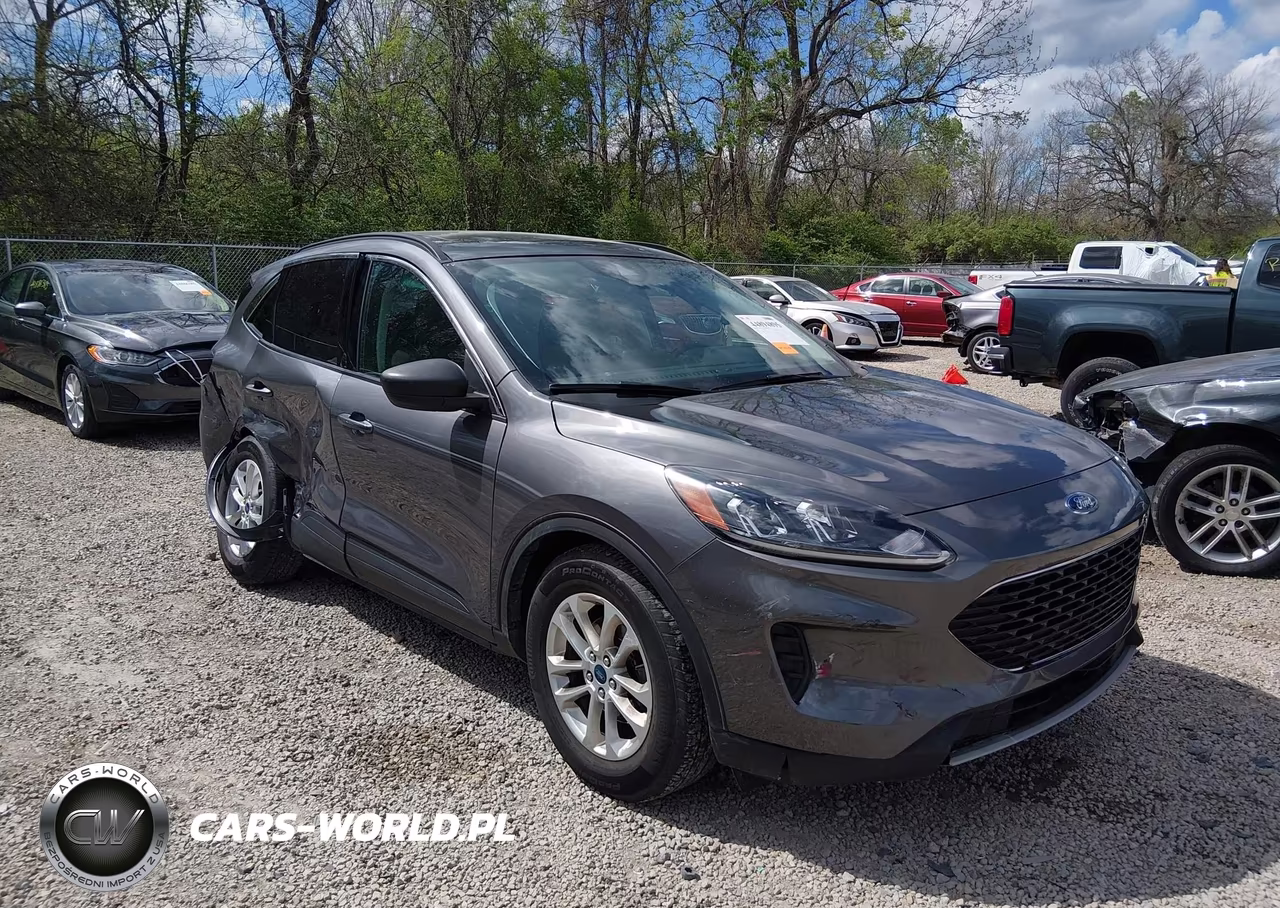 2022 Ford Escape Se