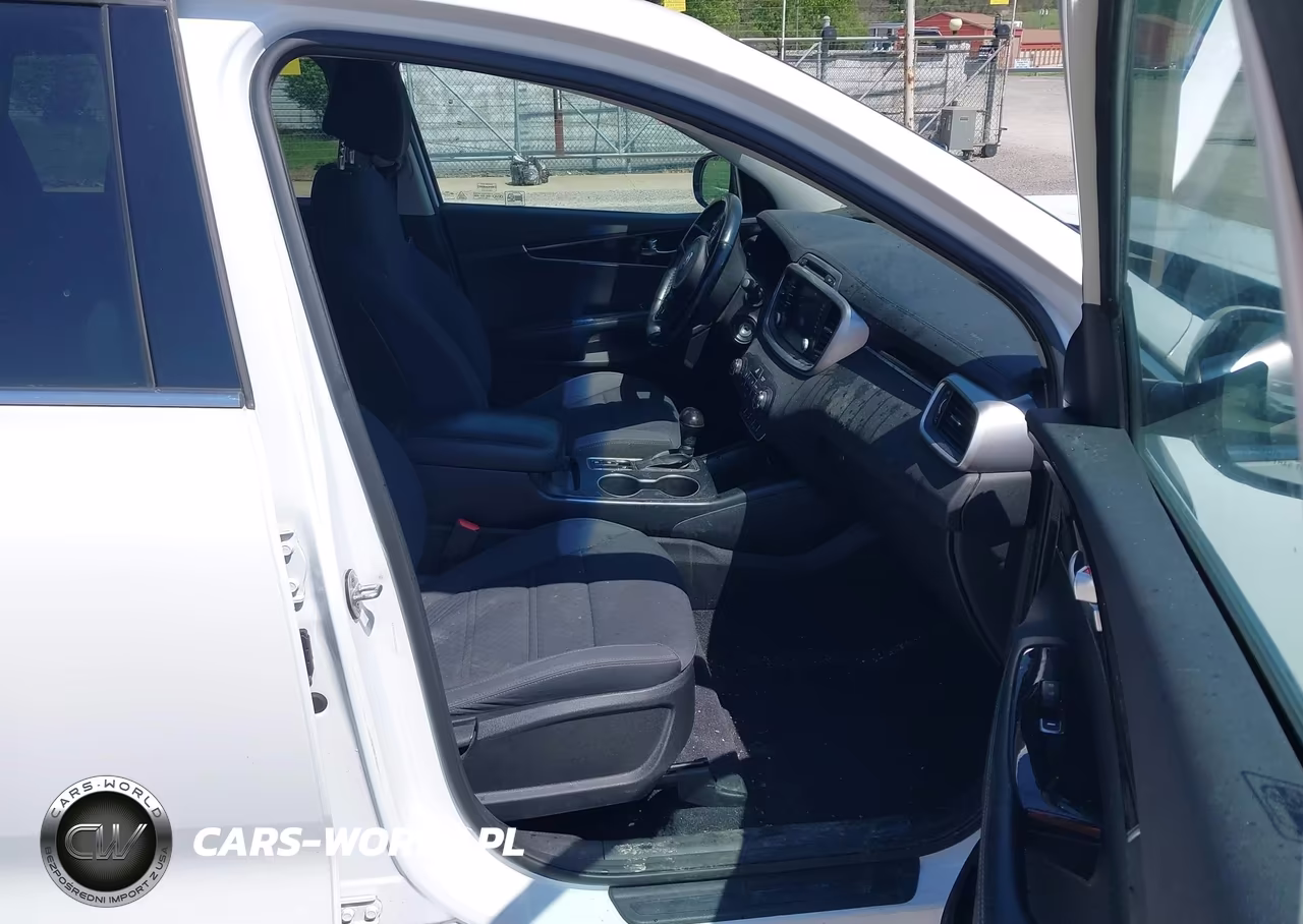 2017 Kia Sorento 2.4L Lx VIN:5XYPG4A31HG256633 - 5