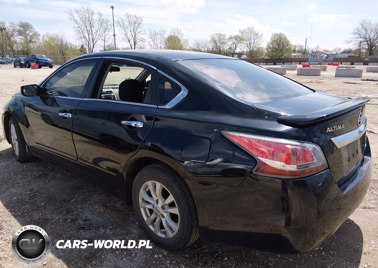 2014 Nissan Altima 2.5 S VIN:1N4AL3APXEN222361 - 3
