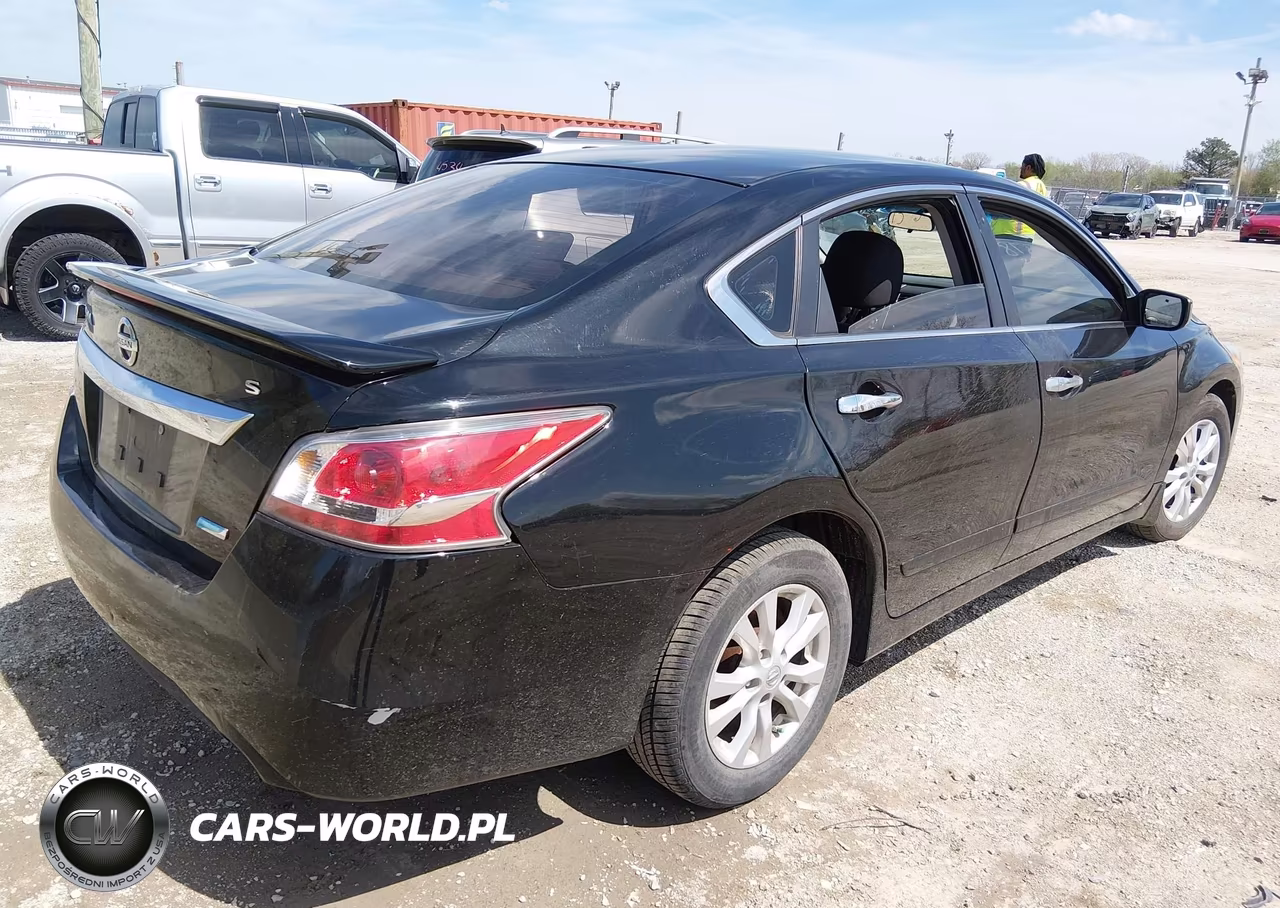 2014 Nissan Altima 2.5 S VIN:1N4AL3APXEN222361 - 4