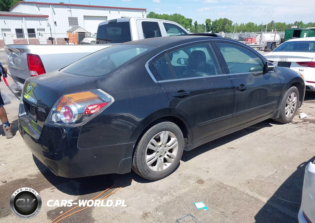 2012 Nissan Altima 2.5 S VIN:1N4AL2AP4CC143268 - 4