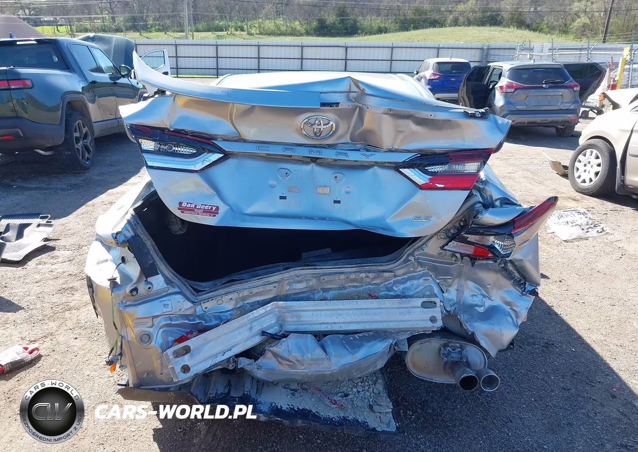 2021 Toyota Camry Se VIN:4T1G11AK1MU522681 - 17