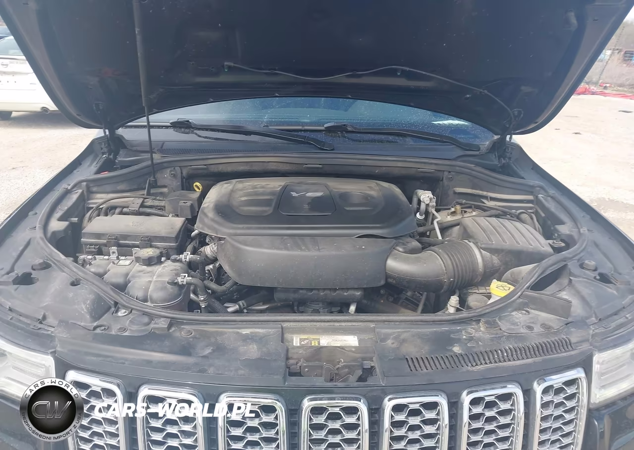 2018 Jeep Grand Cherokee Overland 4X4 VIN:1C4RJFCG8JC314429 - 10